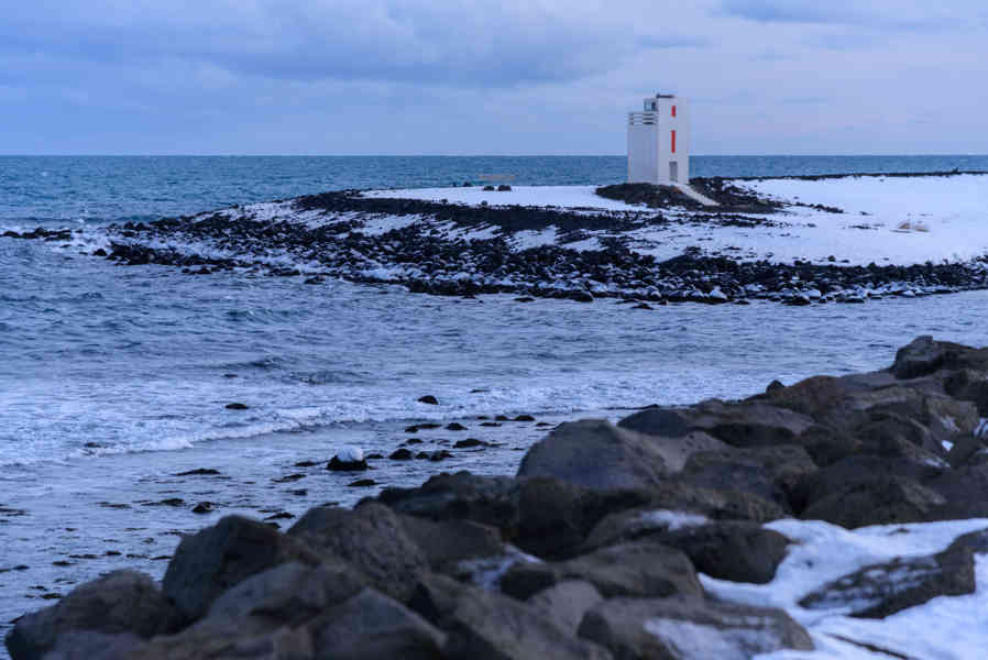 Islandia 157 - Porlákshöfn - faro.jpg
